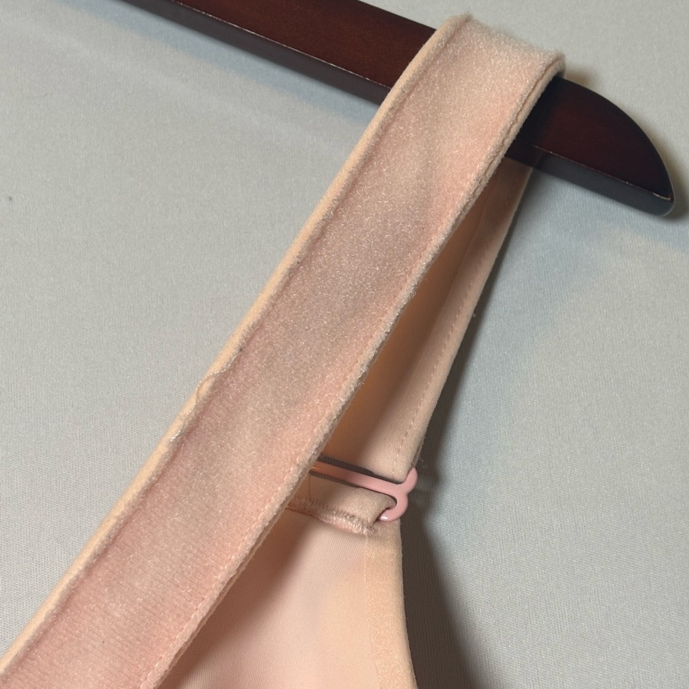 SHEFIT Flex Sports Bra Medium Support Pink/Gold Size 4 Luxe - Picture 7 of 8